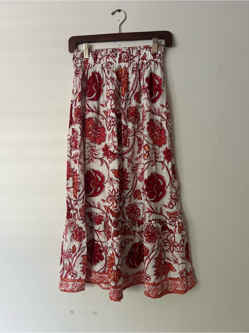 Nicole Miller White linen Maxi Skirt with Red Floral Print , women’s size XS